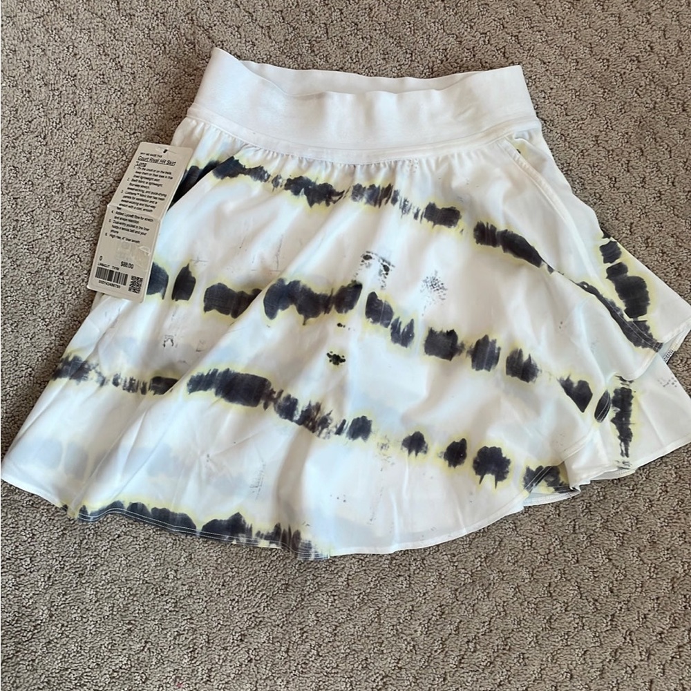 Lululemon Size 0 Court Rival High Rise Skirt *Long